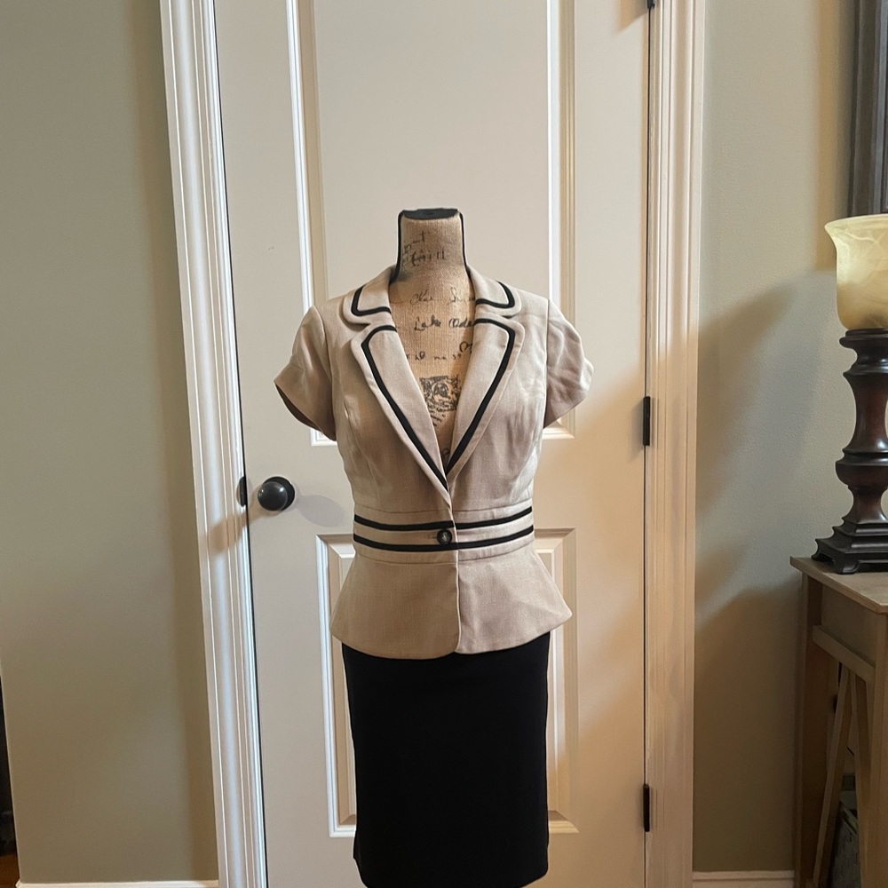 BCX Tan and Black Short Sleeve Blazer with Skirt